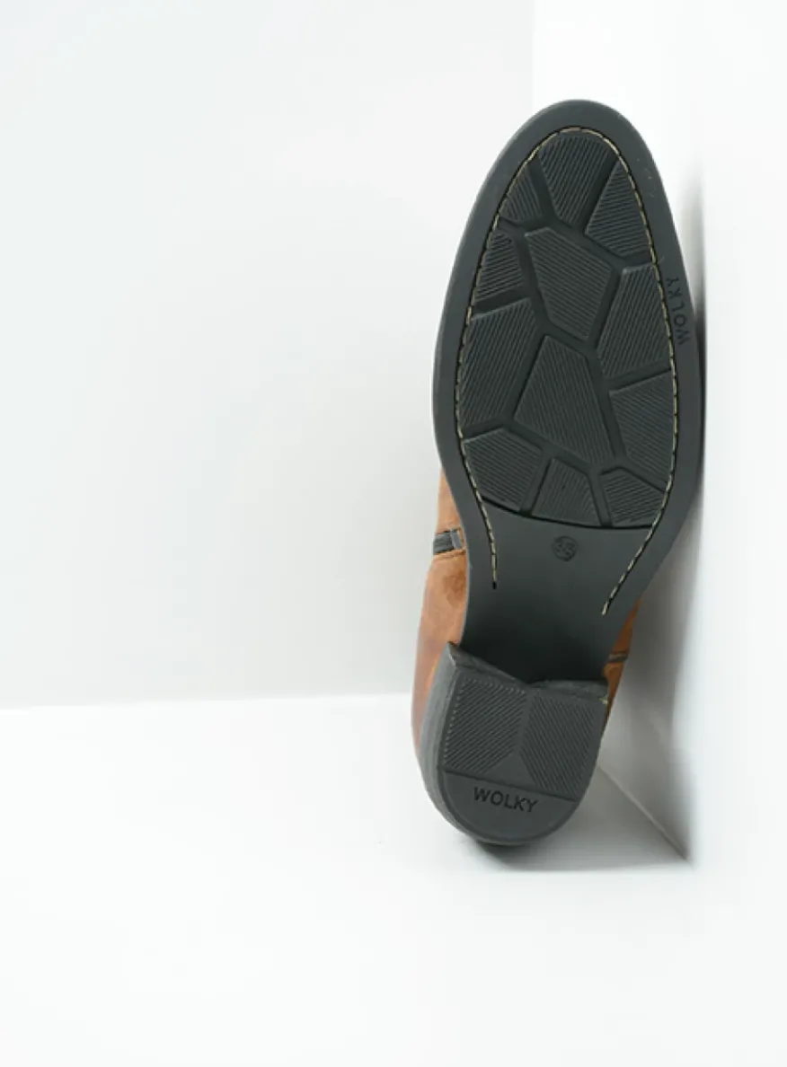 Caprock - cognac suede