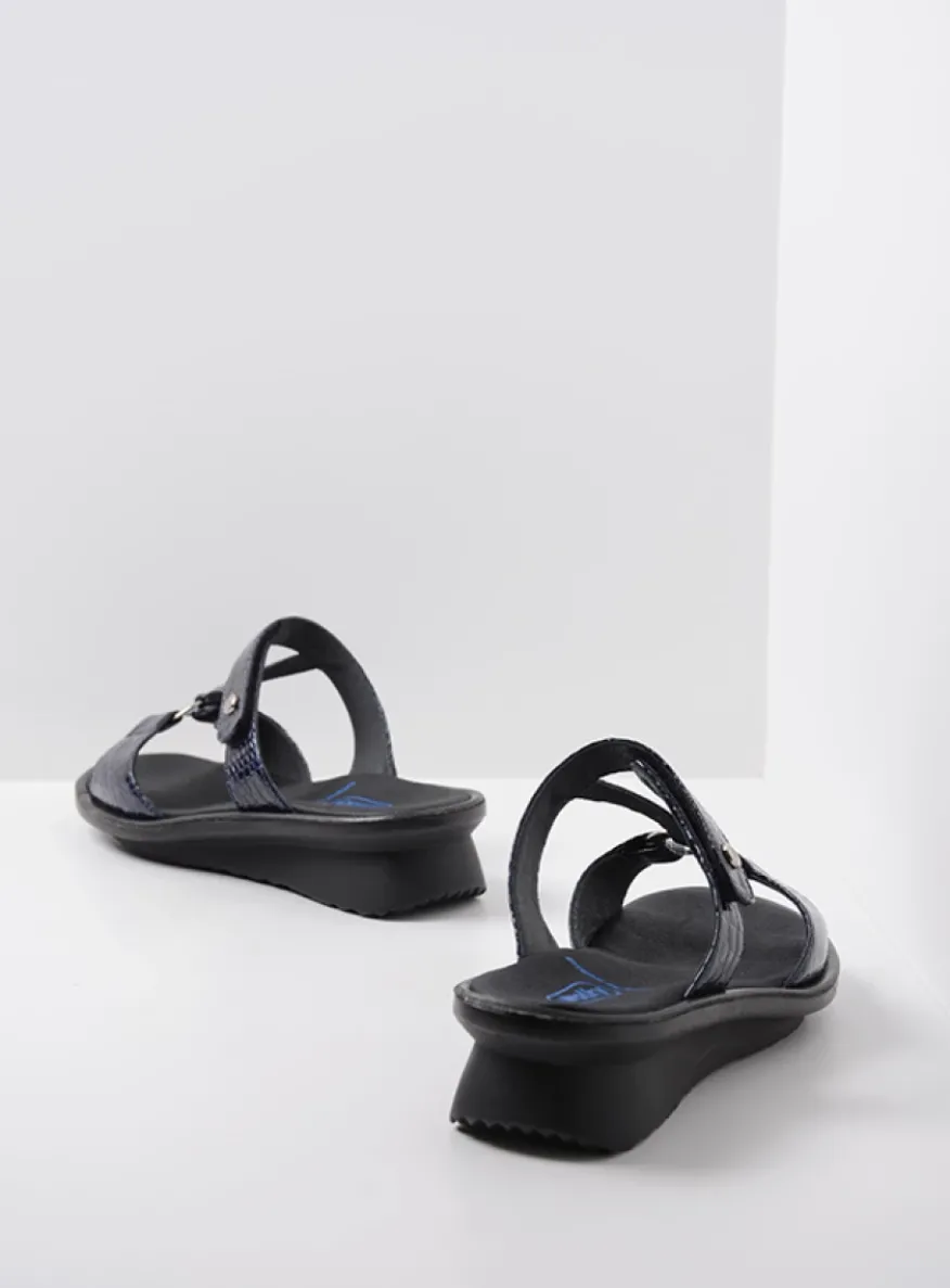 Isa - blauw crocolook lakleer